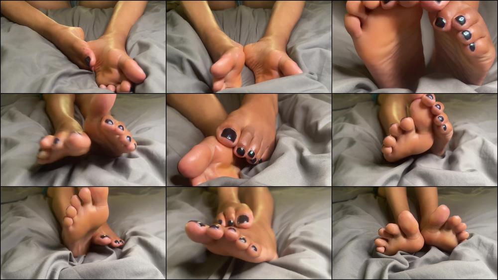 Rubbing Feet Asmr