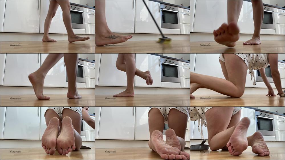 FeetWonders - Feetwonders- Floor Pov Dusty Soles Dirty Feet