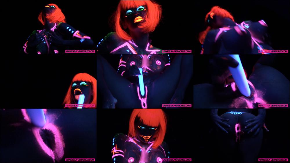 Vanessaveracruz - Neon Demon - Manyvids