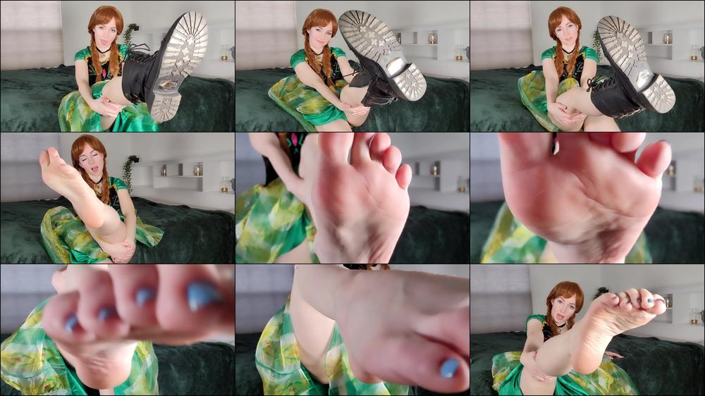 Clean Anna's Boots and Feet - January 16, 2022