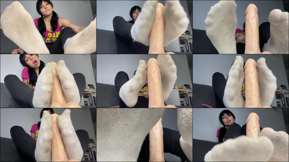 Footjob In Worn Sweaty Socks