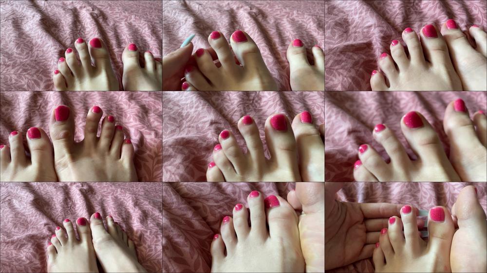My pink toe nails