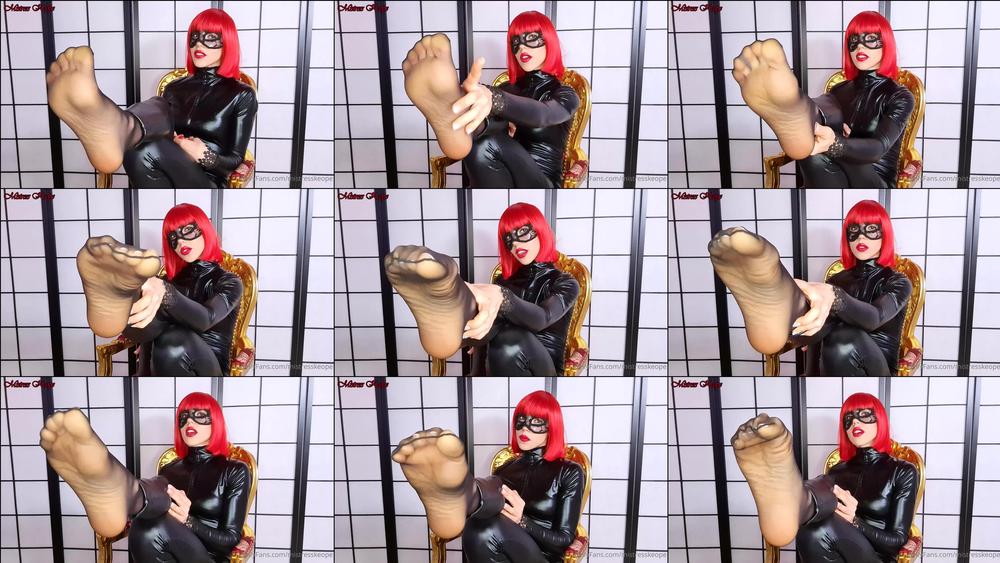 mistresskeope 20 02 2021 2036974012 gustati i miei piedi velati in ginocchio