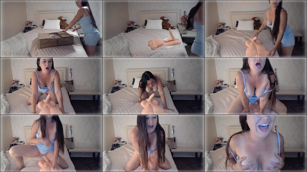 Mila_Maexo_Unboxing-And-Playing-With-My-Sex-Torso
