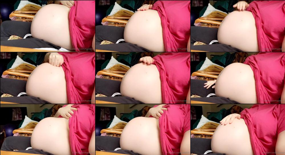 hayleelove 02 03 2022 2380666124 What my contracting belly looks like