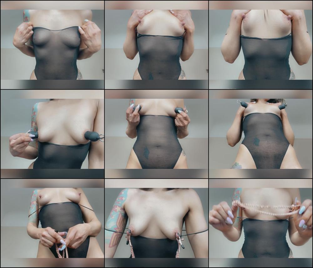 Play with my nipples