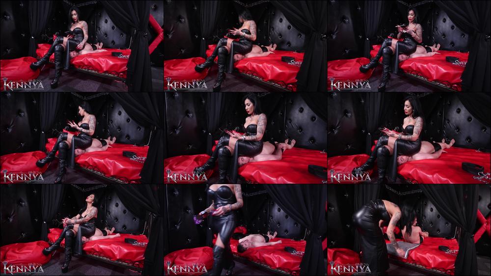 Mistress Kennya - A lesson in facesitting