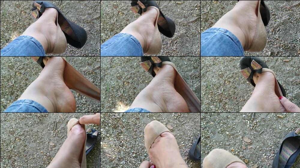 classyfeet 01 07 2019 40655401 wearing these ped socks for Andrew...