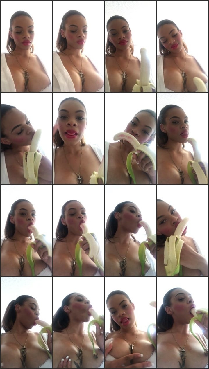 Hallehayes Fun With A Banana