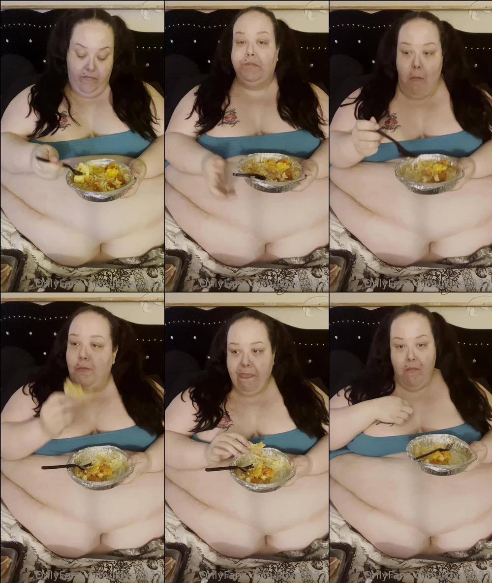 jloves333 03 10 2022 2625669049 mmm breakfast in bed hehe