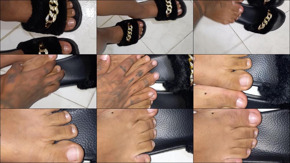 modeling my sexy feet