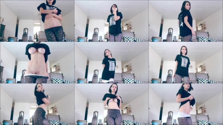 Pussycatmoz Abs And Boobs Flashing Casual Dance