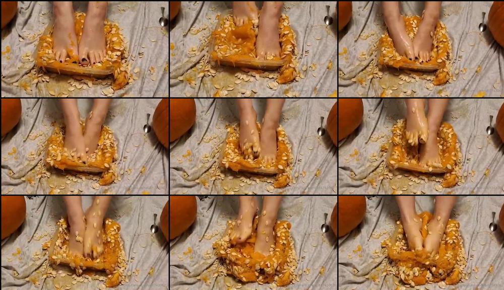 gingerssexyfeet 14 11 2020 1253885834 More fall fun. Hope you all enjoy