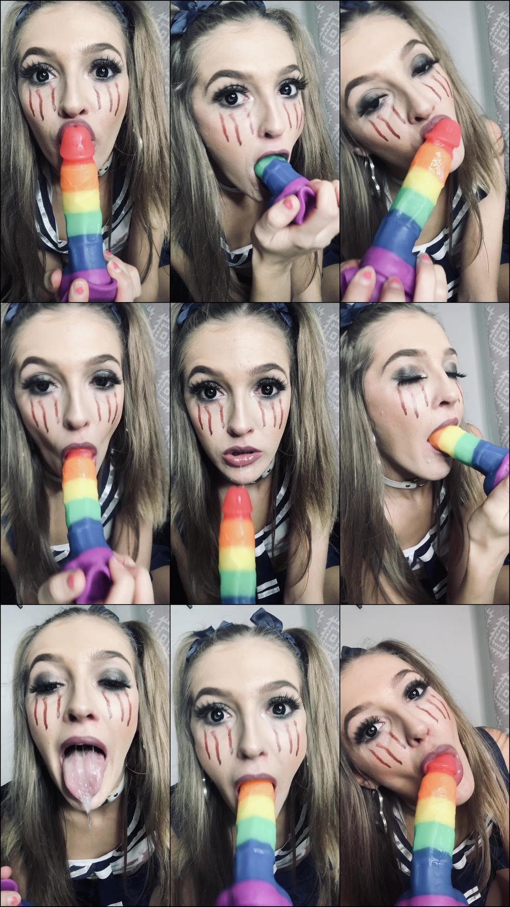 Dead little dolly sucks dildo