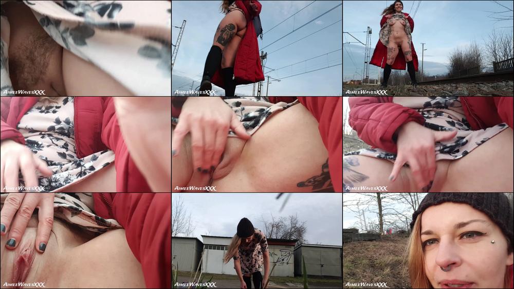 Aimeewavesxxx - Upskirt Masturbating By The Train Tracks - M