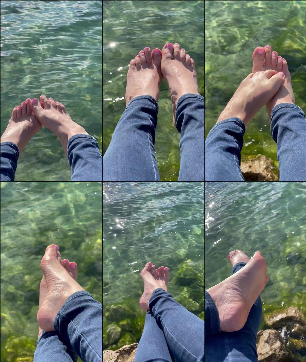 ibicella 05 11 2022 2668508414 My feet 