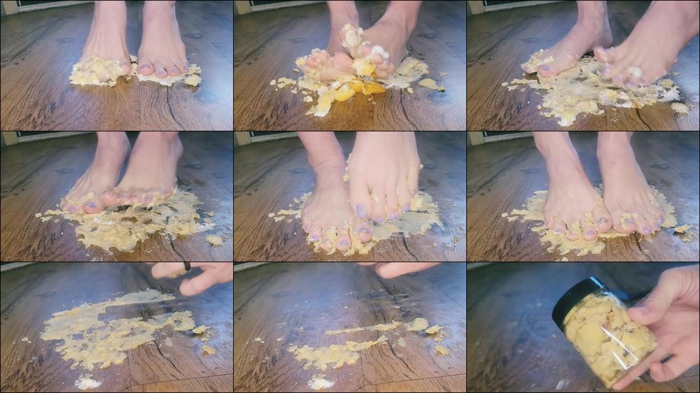 Footcrush snack cakes - Oct 20, 2022