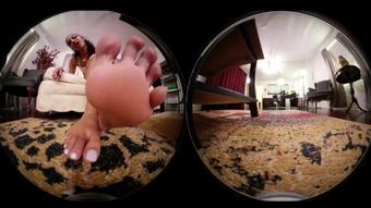 VR360* Giantess Honey Makes U Foot Slave (Ginary)