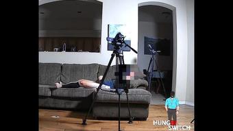 Hungbiswitch Behind The Sceen Jerking Off Freebie (HungBiSwitch)