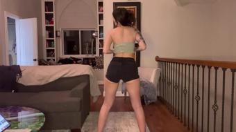 Charlottemae - Tiny Dick Dance - Manyvids (CharlotteMae)