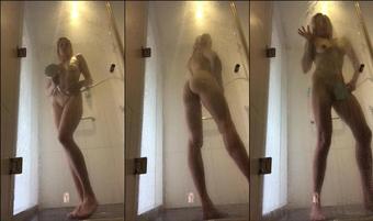 sapphireonfire 01 08 2018 11970119 Masturbating in the hotel shower video (sapphireonfire)