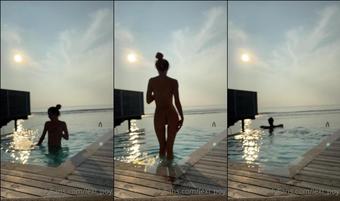 lexi_poy 02 11 2020 1182332081 Seimming naked while all the Maldives slept  (lexi_poy)