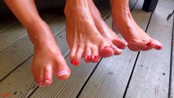 Foot Comparison With Eve & Kira (AglaeaGroup)
