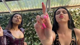 Human ashtray by 2 Latex Dommes POV - September 05, 2022 (fchdommes)
