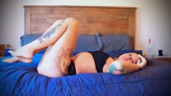 Sensual Leg Tease with JOI (Drea_xoxo)