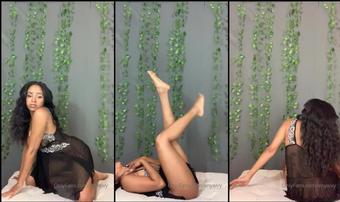 anyaivy 02 08 2019 48405674 And now... a dance, by the incredibly seductive Anya Ivy  applause (anyaivy)
