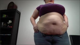 Elizaallure Trying On Tight Jeans (elizaallure)