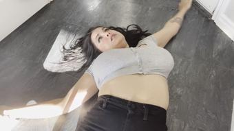 Alien Possesses and Breeds Hot Wife (GirlOnTop880)