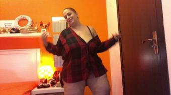 Sweetheartmiabbw Striptease (SweetheartMiaBBW)
