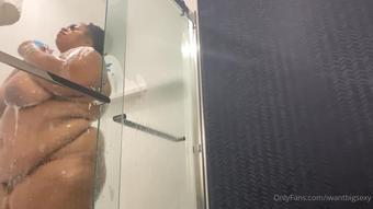 iwantbigsexy 1057505486 wanna come shower with me (iwantbigsexy)
