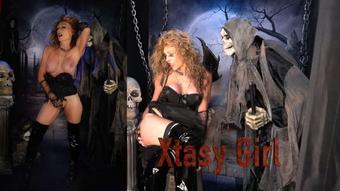 A Halloween Treat Suckin The Grims Cum - Oct 20, 2019 (Xtasy Girl)