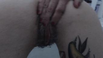 Cuming in the bath (Gypsy Maya)