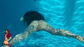 Hungbiswitch Swimming Naked And Underwater Blowjob (HungBiSwitch)