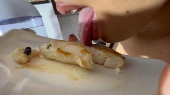 STANDARD V For giantess you are her food - February 12, 2023 (Colombianbigass)