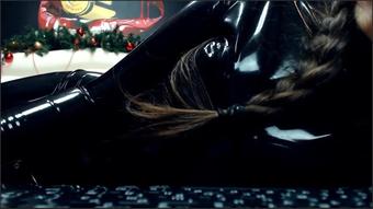 Lily_Monster_28122019_2333_Female_Chaturbate (Lily Monster)