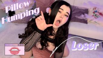 Pillow Humping Loser (DarlingKiyomi)