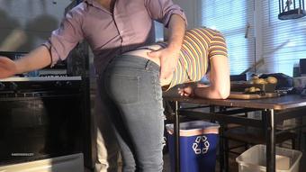 Little Potatoes Spanking (Rardysexuality)