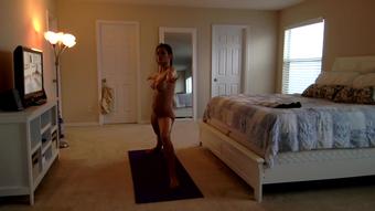 Naked Yoga (LauranVickers)