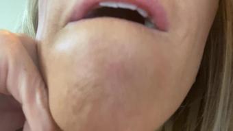 Giantess Rose Gets Tiny Man (Rose Scott)