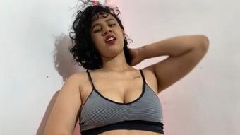 Teasing you making you love my ass - January 30, 2022 (Colombianbigass)