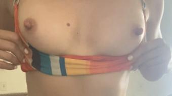 Bikini masturbation on holiday (IncandescentCouple)