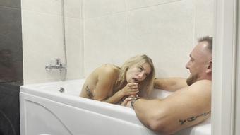 Sensual sex in the bathroom (SweetBlondyVi)