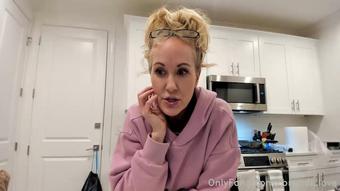 brandi love 110297526 stream started at 02172021 0159 am lets keep one another warm  (brandi_love)
