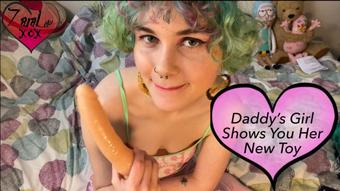 Daddys Girl Shows You Her New Toy - Jun 4, 2022 (Zara Lee xox)