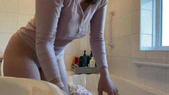 ofyoutuber 21 01 2022 2337474729 When I woke up I had a real urge to give the bathroom a quick once over (ofyoutuber)