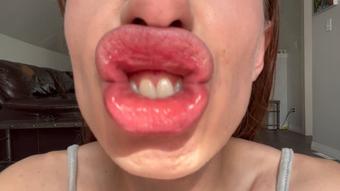 Close Up Lips n Spit - Jun 29, 2023 (JadenRayne)